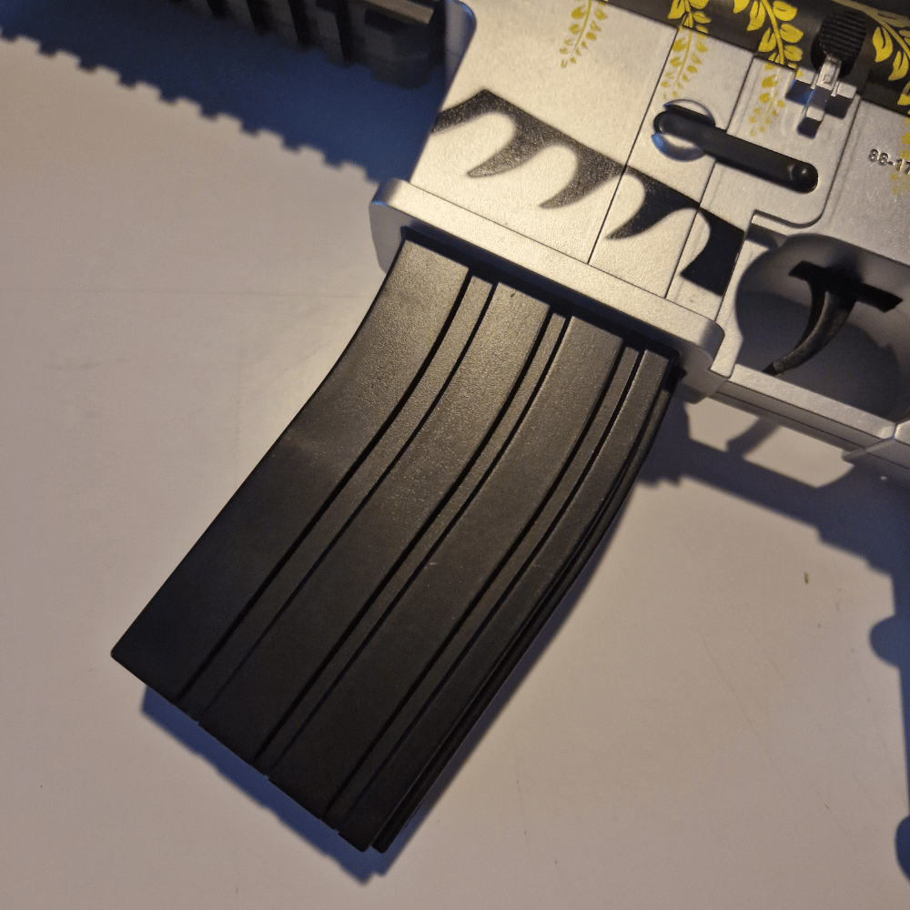 M4 Silver Spurs â Elektrischer Gelblaster