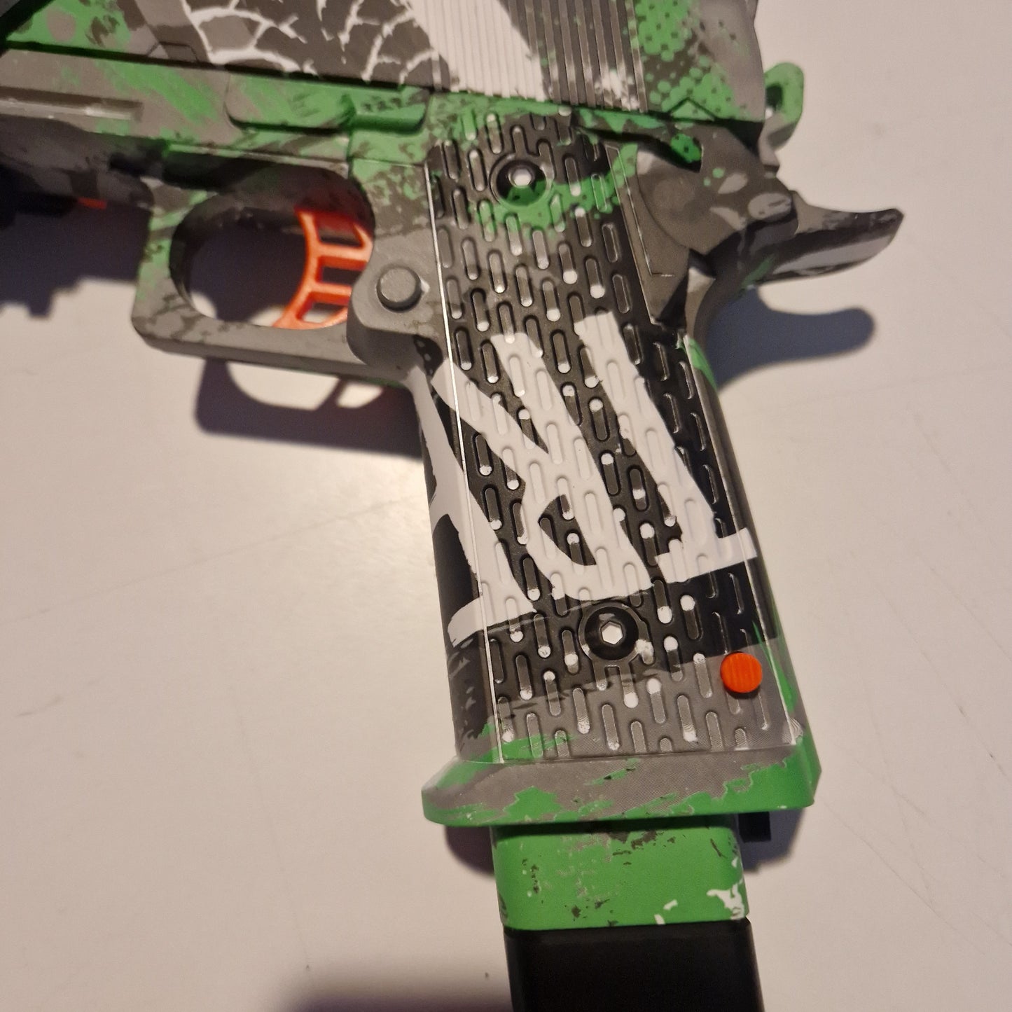 1912 – Elektrischer Gelblaster