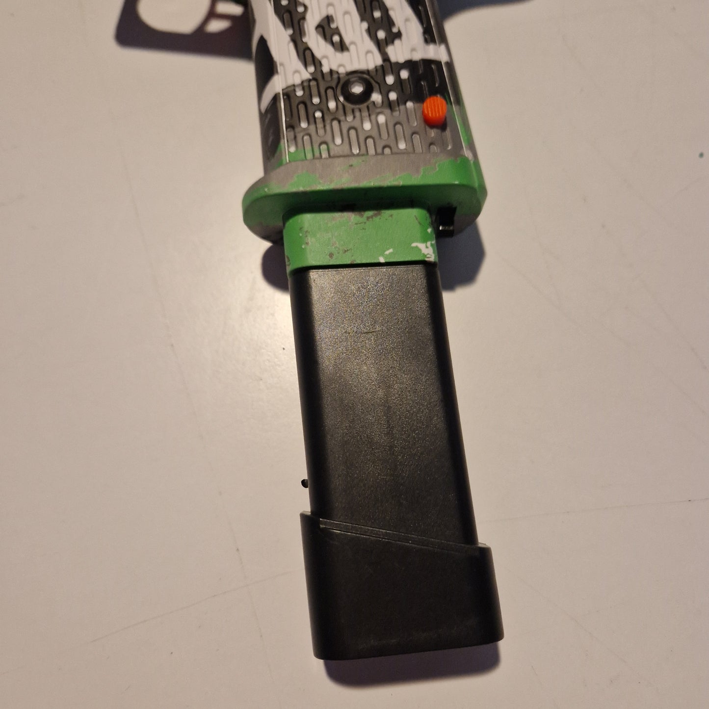 1912 – Elektrischer Gelblaster