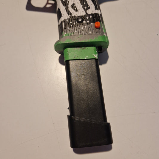 1912 – Elektrischer Gelblaster