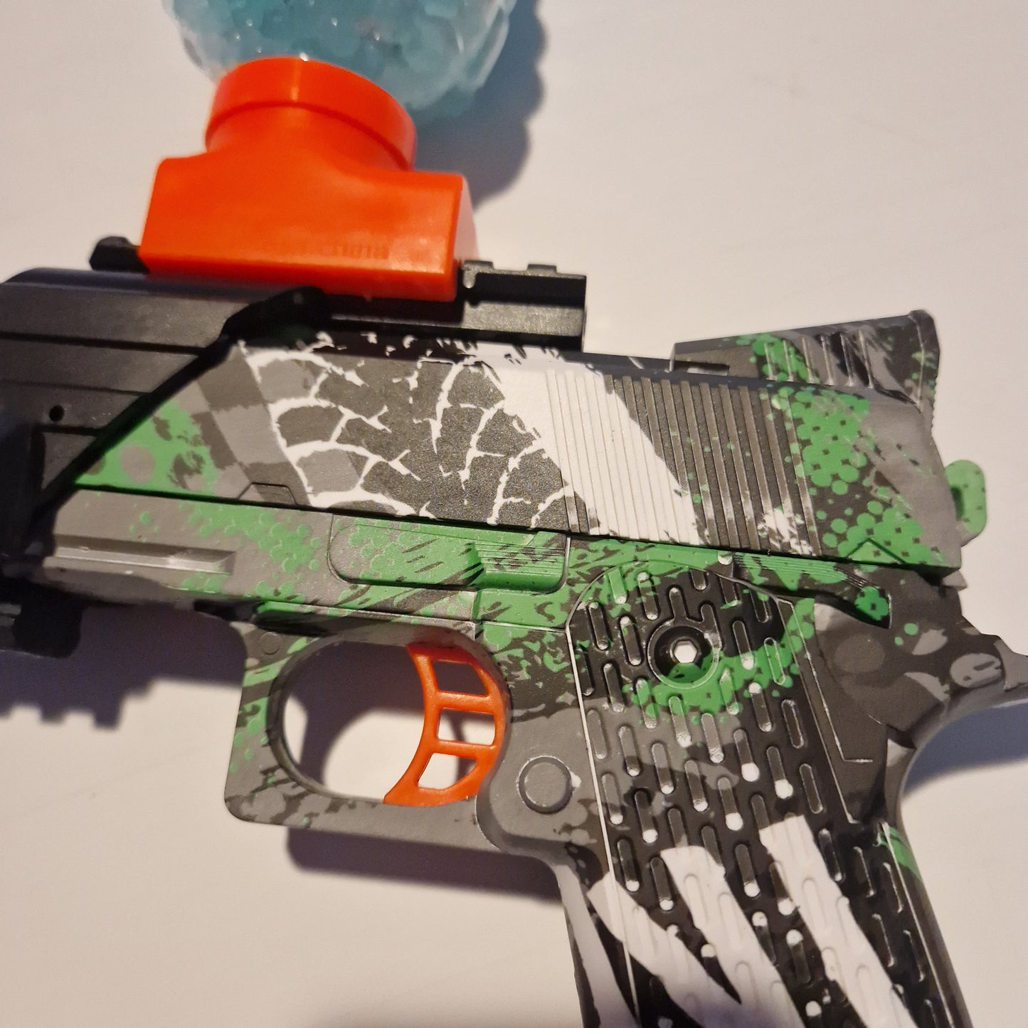 1912 – Elektrischer Gelblaster