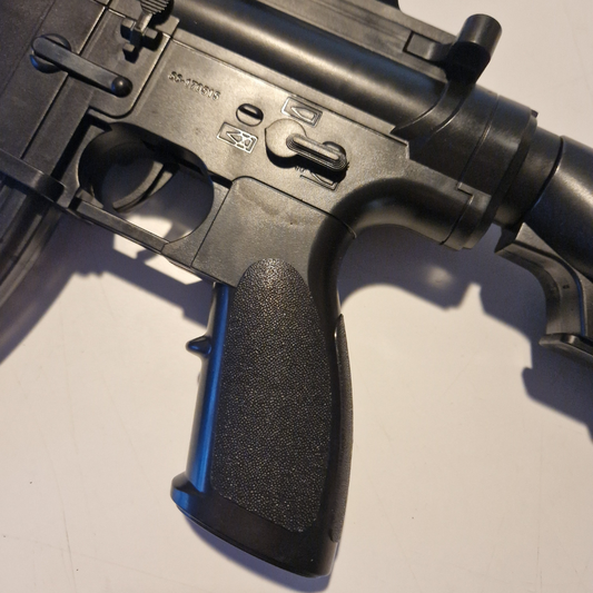 M416 – Elektrischer Gelblaster